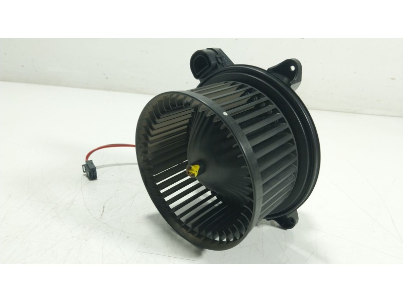 Recambio de motor calefaccion para mercedes-benz cla (c118) cla 200 (118.387) referencia OEM IAM A2478308400 A2478308400 