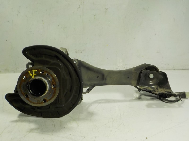 Recambio de mangueta trasera derecha para mercedes-benz clase a (w177) a 200 (177.087) referencia OEM IAM A2473502200  