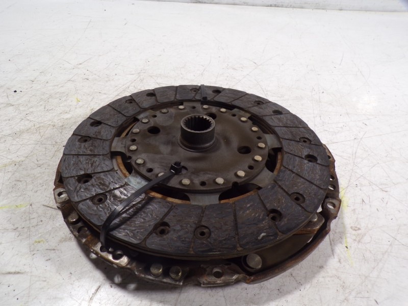 Recambio de kit embrague para nissan nv250 kastenwagen 1.5 dci cat referencia OEM IAM   