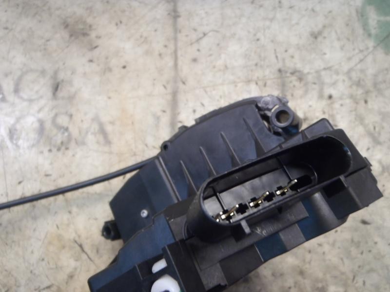 Recambio de cerradura puerta trasera izquierda para ford focus lim. (cb8) 1.0 ecoboost cat referencia OEM IAM 2099461  