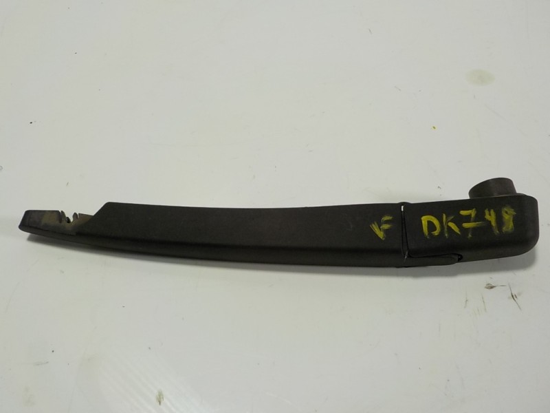 Recambio de brazo limpia trasero para peugeot 2008 (--.2013) 1.6 blue-hdi fap referencia OEM IAM 6429GN  