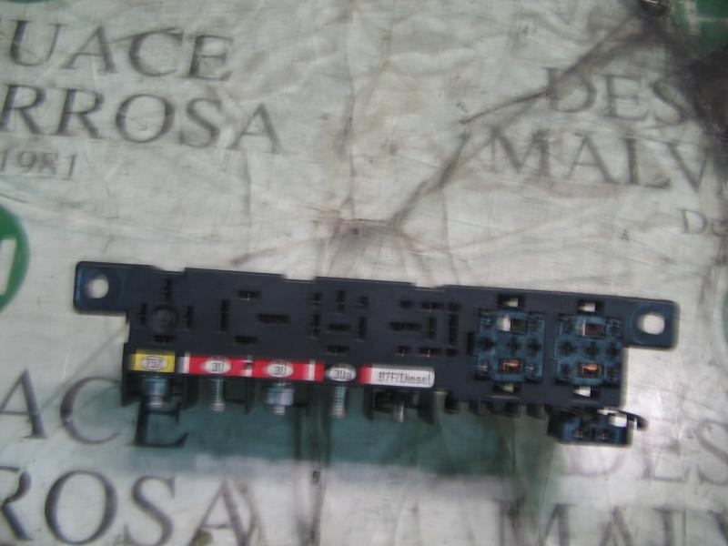 Recambio de caja reles / fusibles para seat leon (1m1) signo referencia OEM IAM   