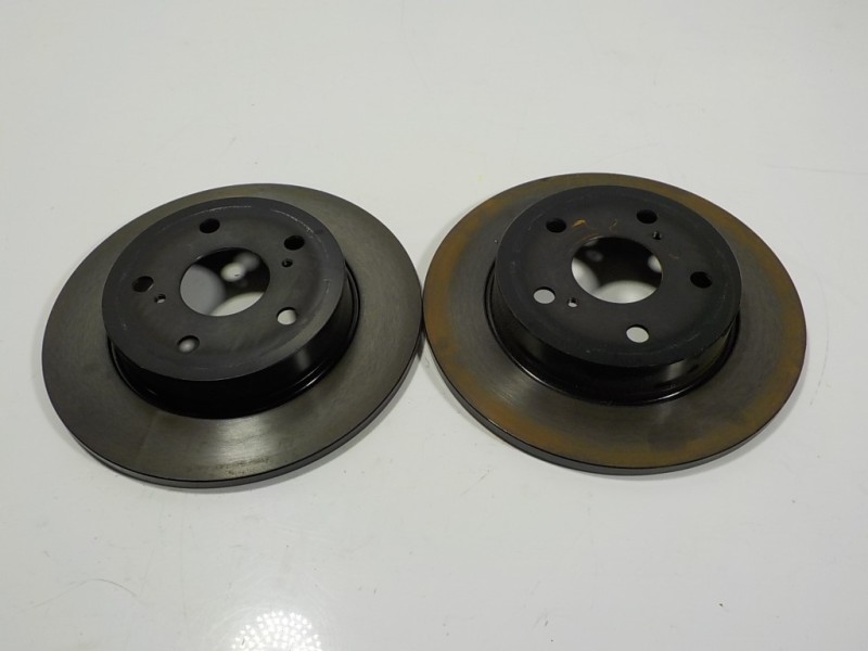 Recambio de disco freno trasero para toyota corolla (e21) sedan 1.8 16v hybrid referencia OEM IAM   