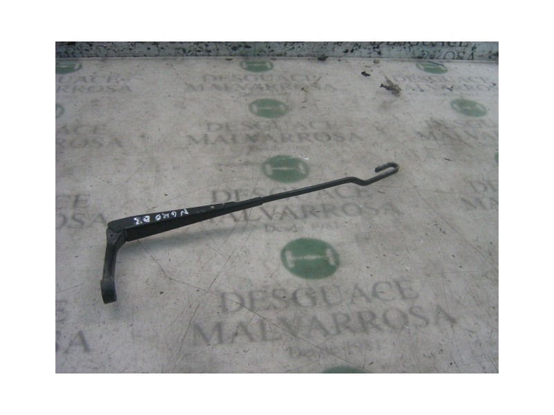 Recambio de brazo limpia delantero izquierdo para volkswagen passat berlina (3b2) berlina referencia OEM IAM   