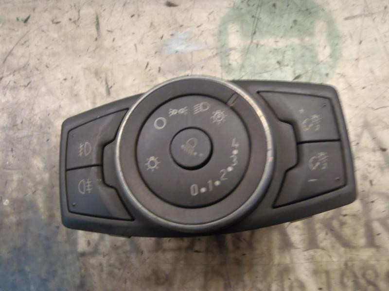Recambio de mando luces para ford focus lim. (cb8) 1.0 ecoboost cat referencia OEM IAM 2048031 BM5T13A024CD 10097646