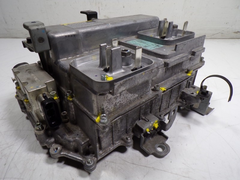 Recambio de convertidor de voltaje para kia niro drive plug-in hybrid referencia OEM IAM 366002B215 366002B215 