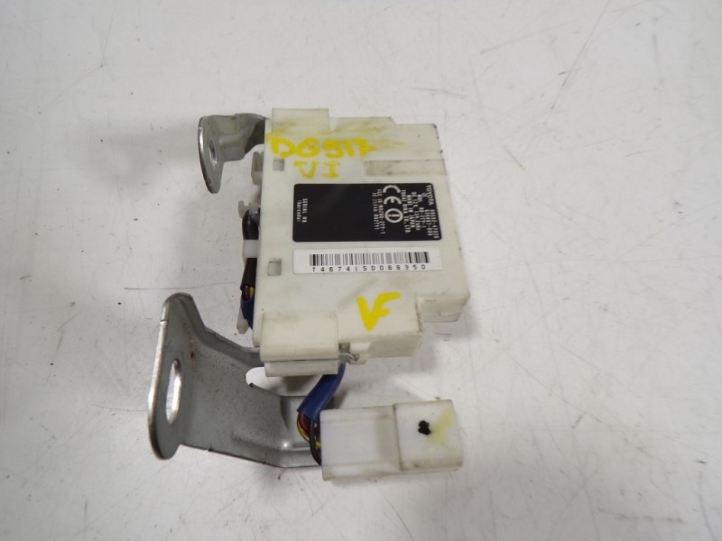 Recambio de modulo electronico para toyota prius (nhw20) 1.5 cat referencia OEM IAM 8999247020 8999247020 626467000