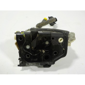 CERRADURA PUERTA TRASERA DERECHA 4G0839016B 4G0839015B 