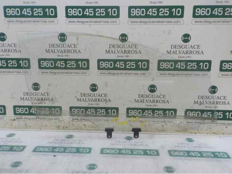 Recambio de cristal puerta delantero derecho para kia rio (yb) 1.2 cat referencia OEM IAM 824211W000  