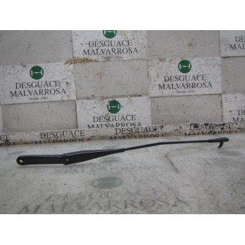 BRAZO LIMPIA DELANTERO DERECHO 