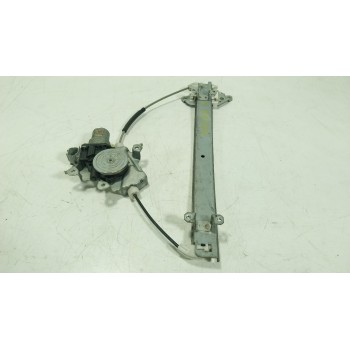 ELEVALUNAS DELANTERO DERECHO 807211KA0A 