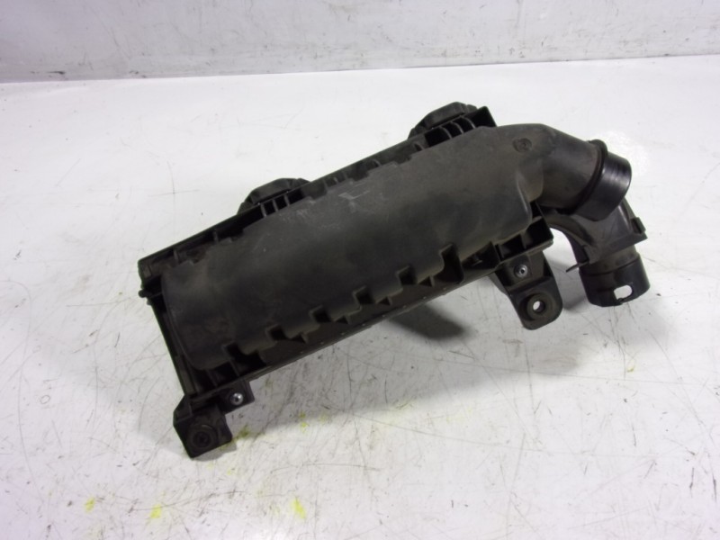 Recambio de filtro aire para peugeot 208 (p2) 1.2 puretech referencia OEM IAM 9812735680  