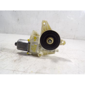 MOTOR ELEVALUNAS DELANTERO DERECHO A2048200142 A2048200142 971219100