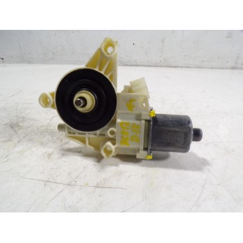 MOTOR ELEVALUNAS DELANTERO IZQUIERDO A2048200242 A2049200242 971218100