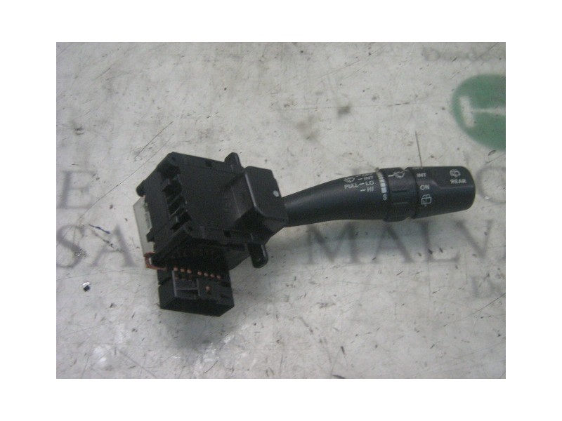 Recambio de mando limpia para kia cerato 2.0 ex crdi familiar (5-ptas.) referencia OEM IAM   