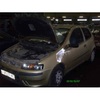 FIAT PUNTO BERLINA (188)