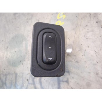 MANDO ELEVALUNAS DELANTERO DERECHO 