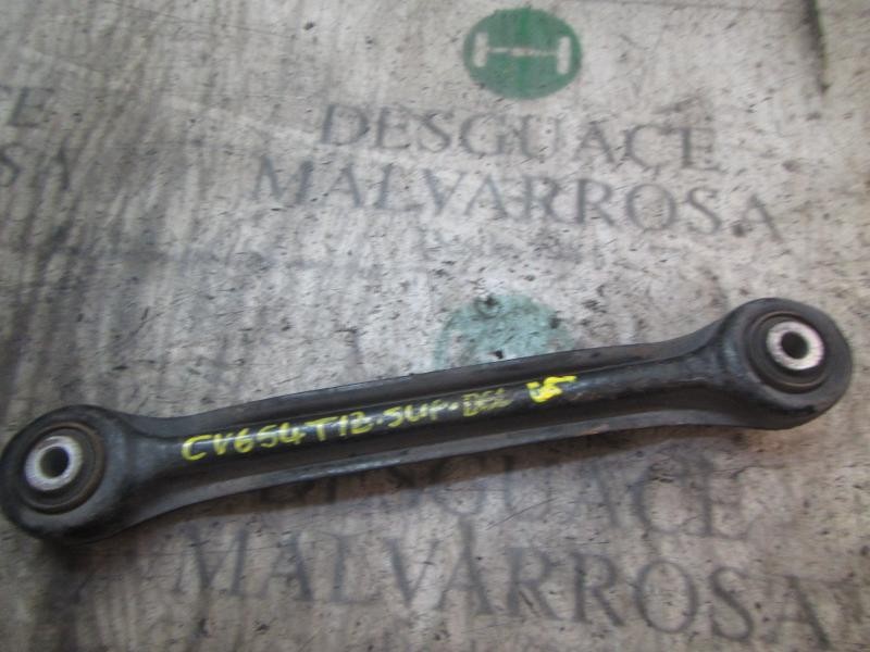 Recambio de brazo suspension superior trasero izquierdo para ssangyong rodius 2.7 turbodiesel cat referencia OEM IAM 4570121000 