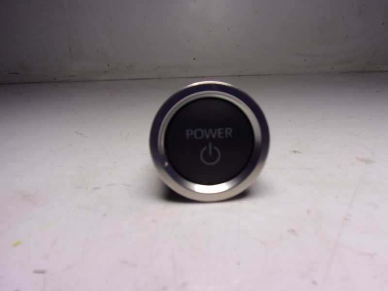 Recambio de modulo electronico para toyota corolla cross hybrid 1.8 referencia OEM IAM 8961116010 6181Z34501220 