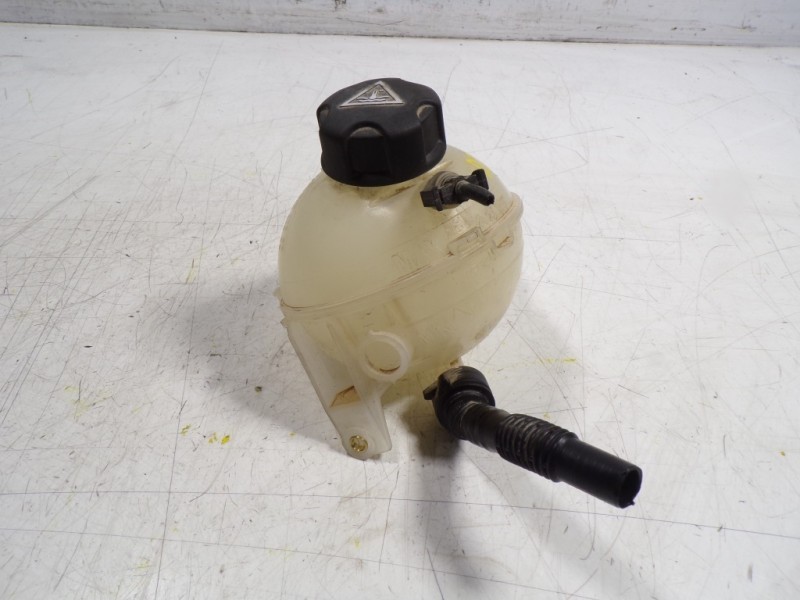 Recambio de deposito expansion para citroën berlingo cuadro 1.6 hdi fap referencia OEM IAM 1323X6 9681527680002 