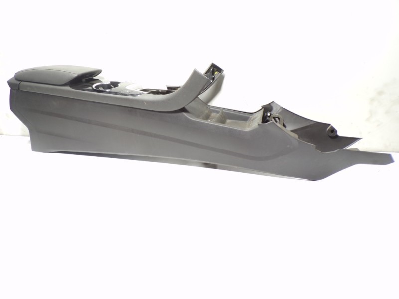 Recambio de apoyabrazos central para ford mondeo lim. trend referencia OEM IAM 1931716 DS73F13560A 