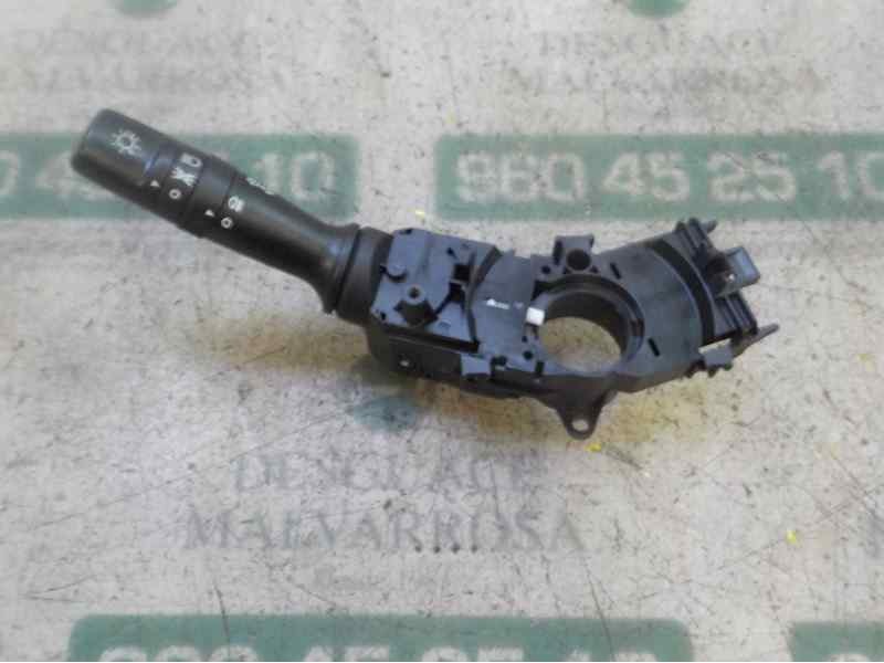 Recambio de mando luces para kia rio (yb) 1.2 cat referencia OEM IAM 934102V520  