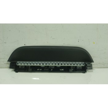 PILOTO TRASERO CENTRAL 63257477630 747763009 