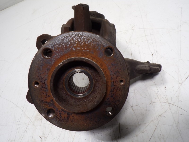 Recambio de mangueta delantera izquierda para peugeot 2008 (--.2013) 1.6 blue-hdi fap referencia OEM IAM 364690  