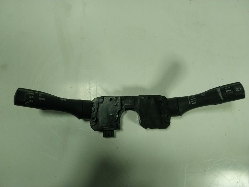 Recambio de mando luces para nissan juke (f15) 1.5 dci referencia OEM IAM 255601KK0C  