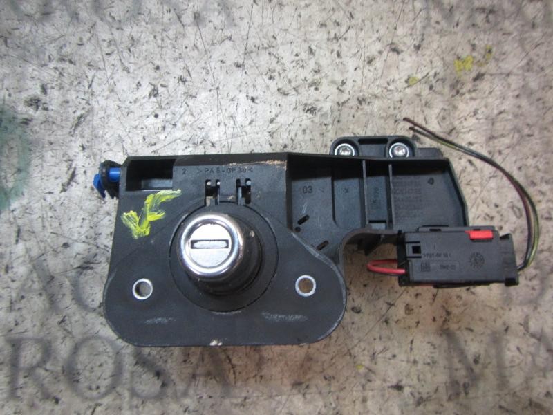 Recambio de maneta porton para opel meriva 1.6 16v referencia OEM IAM   