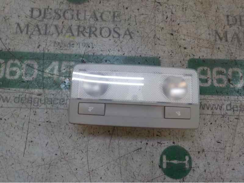 Recambio de piloto interior para opel astra j lim. 2.0 16v cdti referencia OEM IAM 22774329  