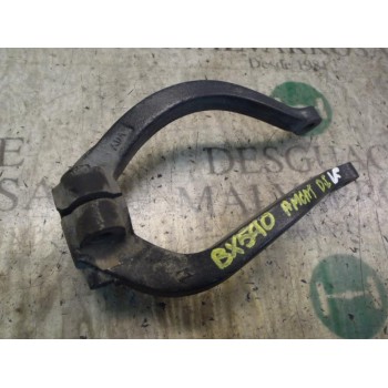 SOPORTE BRAZO SUSPENSION DELANTERO IZQUIERDO 5468138000 