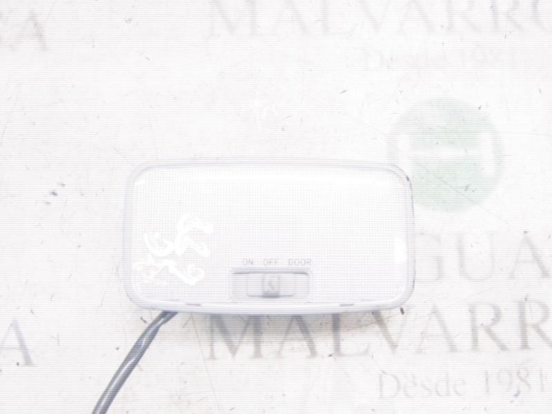 Recambio de piloto interior para toyota yaris (ksp9/scp9/nlp9) luna referencia OEM IAM   