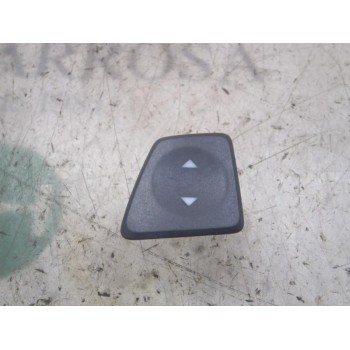 MANDO ELEVALUNAS DELANTERO DERECHO 