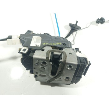 CERRADURA PUERTA DELANTERA DERECHA A1667200435 