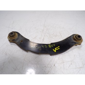 BRAZO SUSPENSION SUPERIOR TRASERO DERECHO 4110A085 