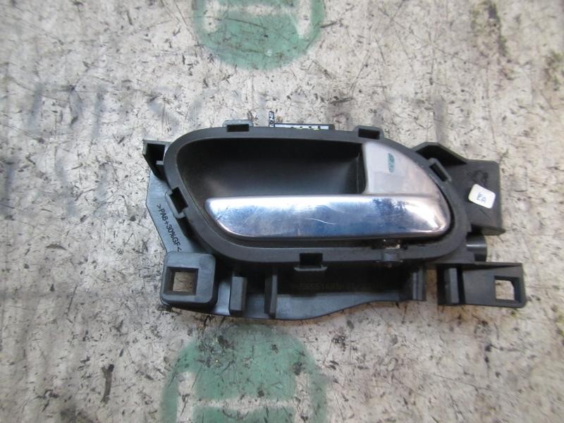 Recambio de maneta interior delantera derecha para peugeot 207 premium referencia OEM IAM   