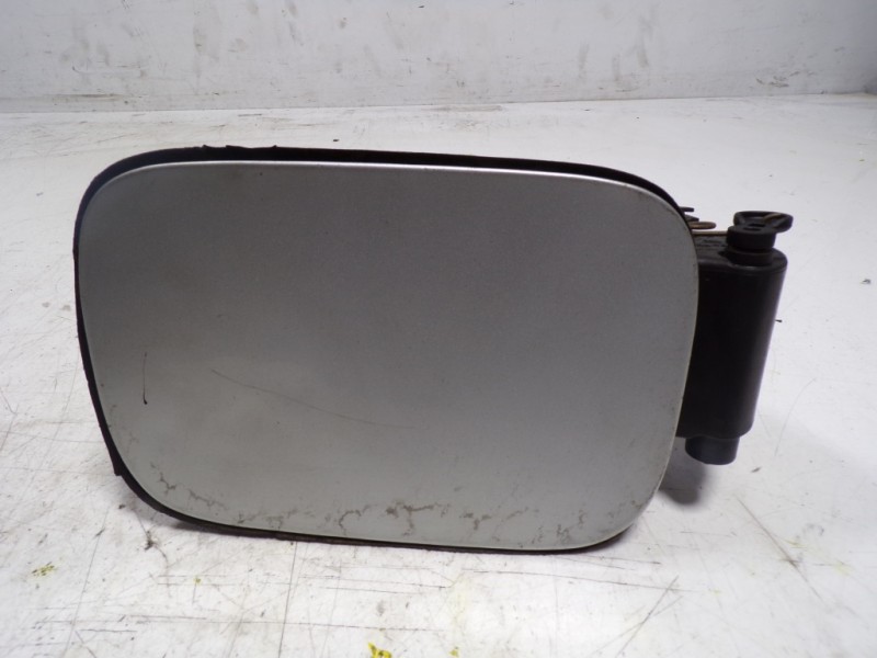 Recambio de tapa combustible para bmw serie 1 coupe (e82) 2.0 turbodiesel cat referencia OEM IAM 51177166825  