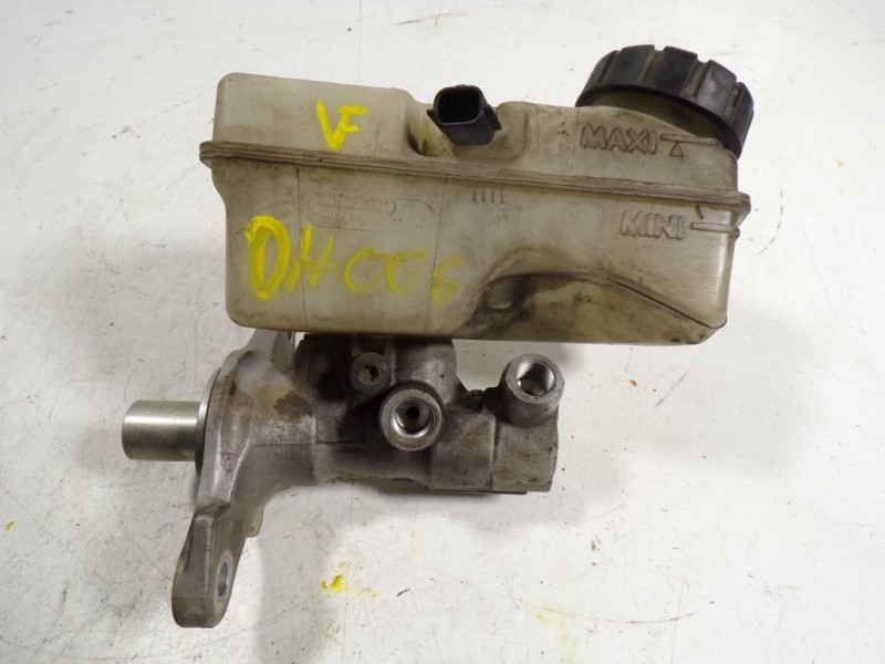 Recambio de bomba freno para dacia sandero 1.2 16v cat referencia OEM IAM 460111938R  