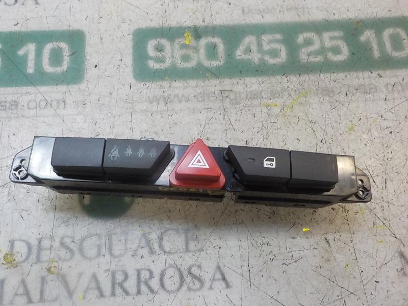 Recambio de warning para kia cee´´d emotion referencia OEM IAM 937001H915EQ  