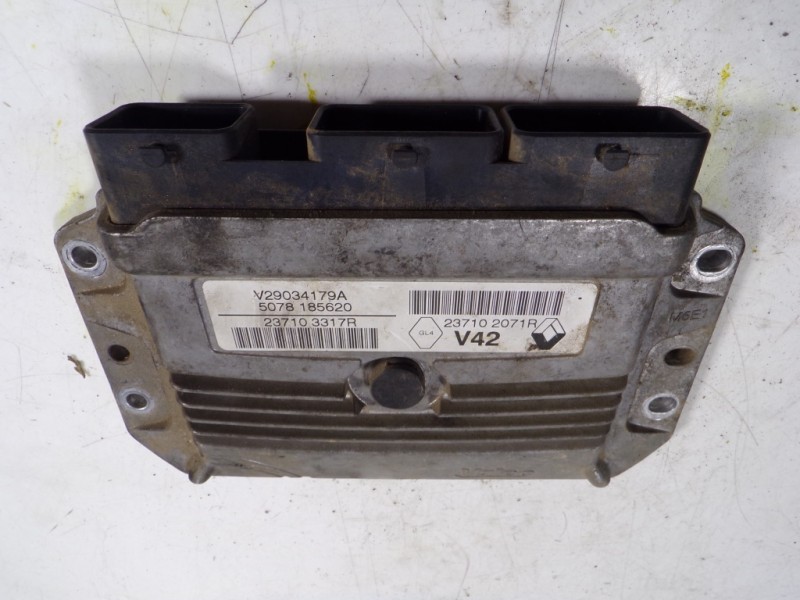 Recambio de centralita motor uce para dacia sandero 1.2 16v cat referencia OEM IAM 237103317R 237102071R 