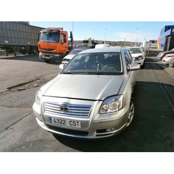 TOYOTA AVENSIS BERLINA (T25)