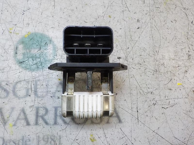 Recambio de resistencia calefaccion para kia cee´´d emotion referencia OEM IAM 253852H650  