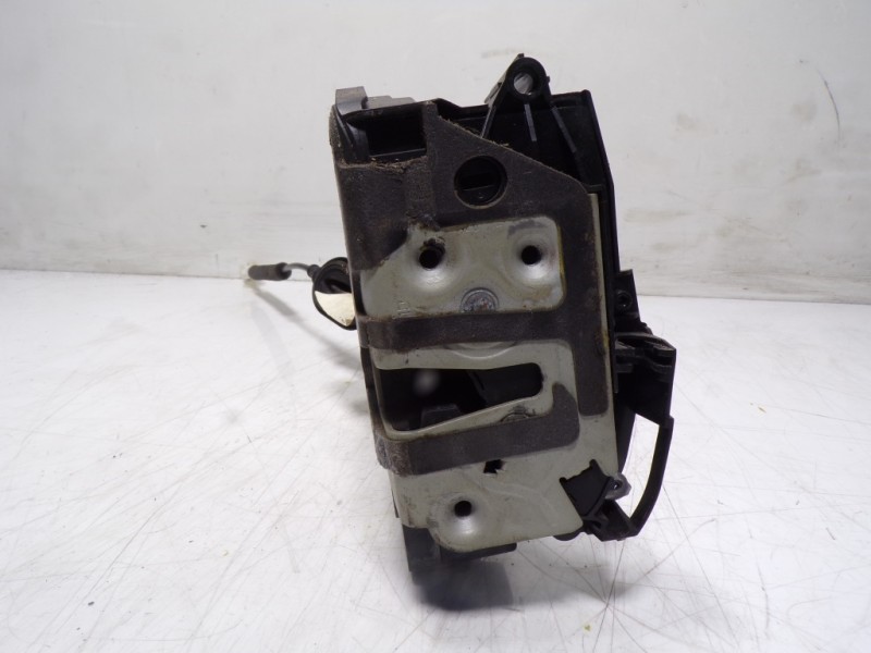 Recambio de cerradura puerta trasera derecha para ford mondeo lim. trend referencia OEM IAM 2110426 BM5AA26412CE 