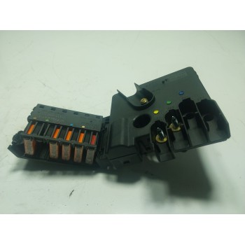 CAJA RELES / FUSIBLES A2115461241 2115461241 