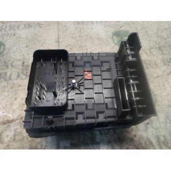 CAJA RELES / FUSIBLES 000937125 