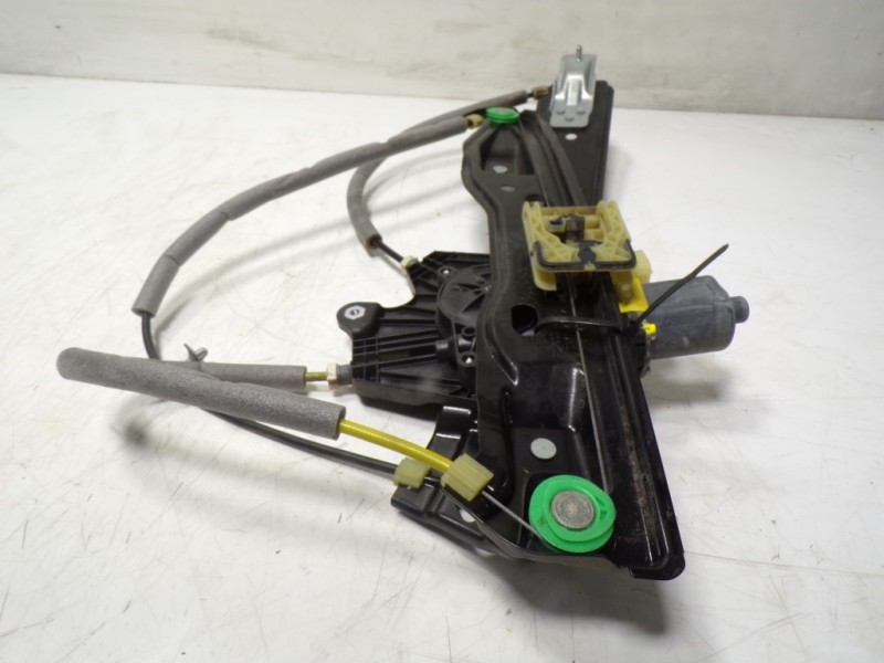 Recambio de elevalunas delantero derecho para ford mondeo lim. trend referencia OEM IAM 2055759 DS73F23200BD 