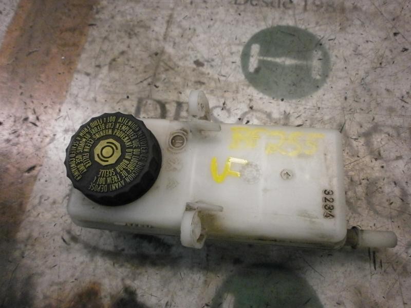 Recambio de deposito servo para citroën c4 coupe collection referencia OEM IAM   