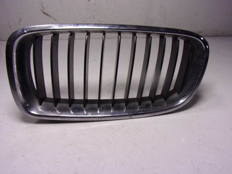 Recambio de rejilla para bmw serie 3 lim. (f30) 2.0 16v diesel referencia OEM IAM 51137255411 51137255411 