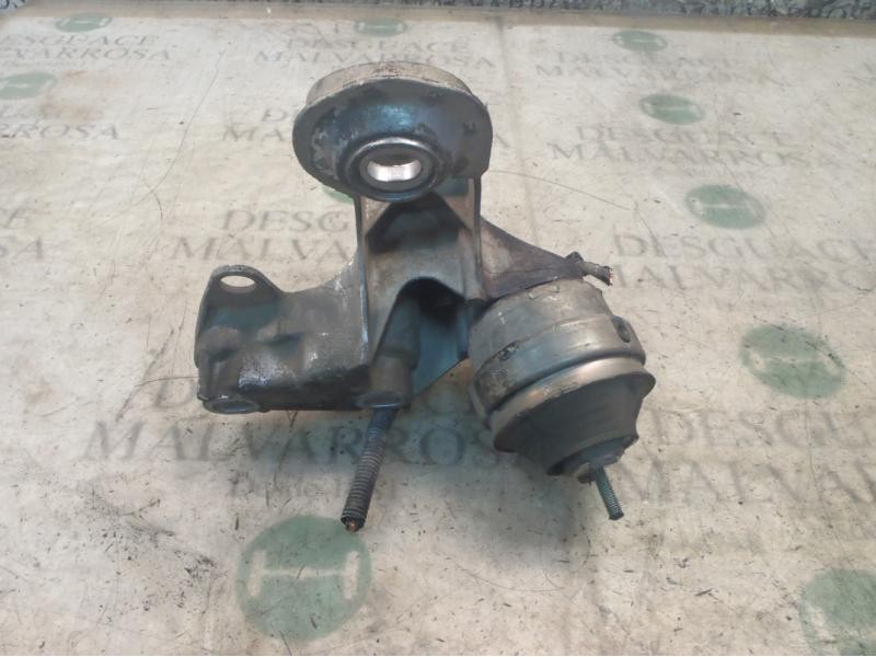 Recambio de soporte motor derecho para volkswagen passat variant (3b6) comfortline referencia OEM IAM   